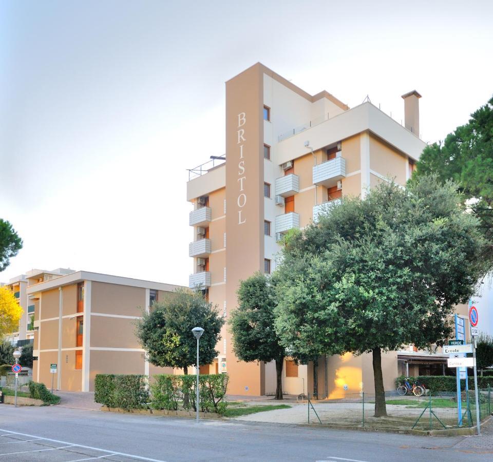 Condominio Bristol بيبيوني المظهر الخارجي الصورة